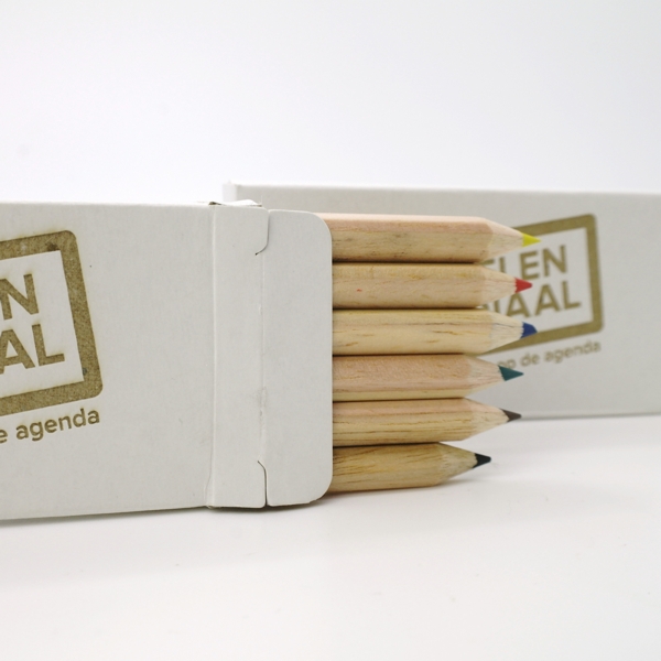 Box with 6 half-length colouring pencils - FSC 100%